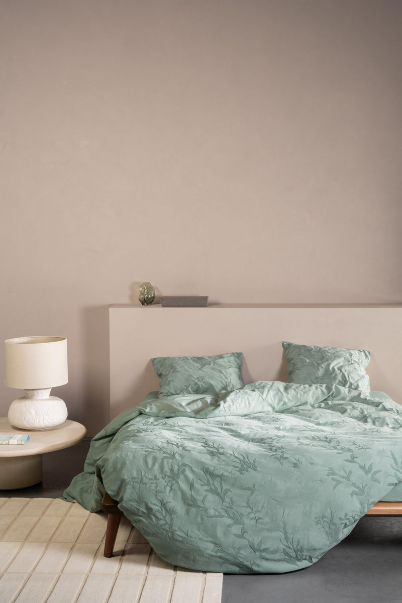 Essenza Jacquard Bettwäsche Claudine mit Blättermotiv