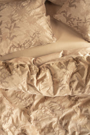 Essenza Jacquard Bettwäsche Claudine mit Blättermotiv
