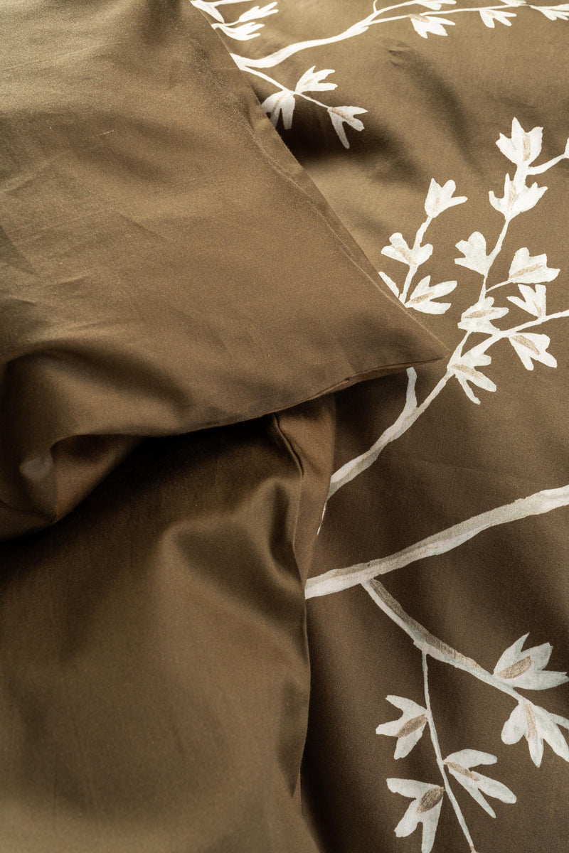 Essenza Bio-Baumwollsatin Bettwäsche Lucienne mit Naturmotiv