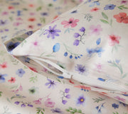 Mako Satin Bettwäsche Beauties mit Millefleurs-Muster – Sand