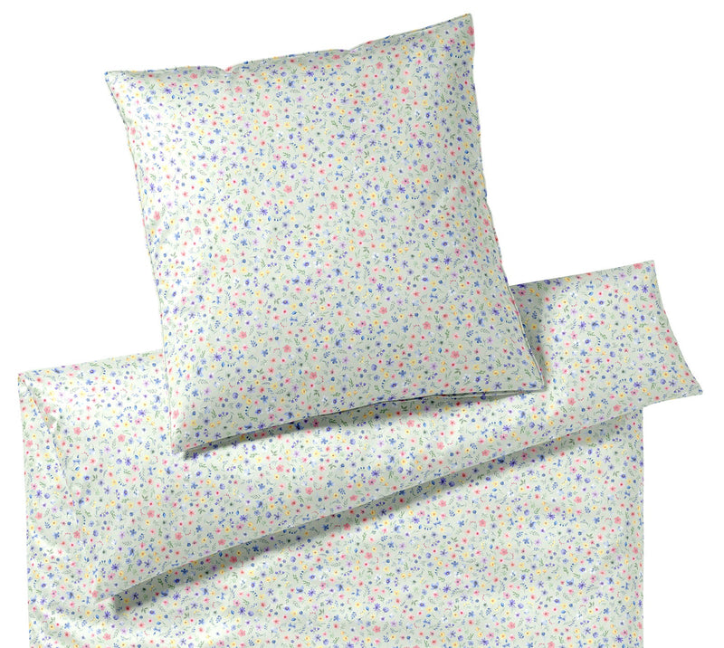 Mako Satin Bettwäsche Beauties mit Millefleurs-Muster – Zartgrün