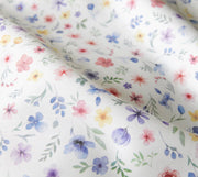 Mako Satin Bettwäsche Beauties mit Millefleurs-Muster – Weiß