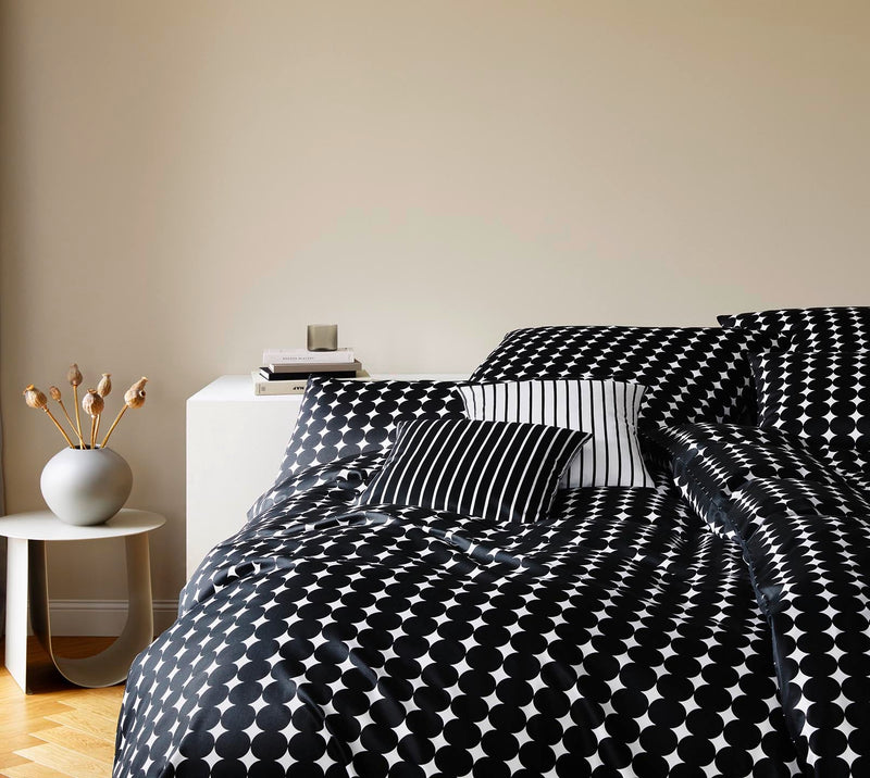 Mako Satin Bettwäsche Bubbles mit Kreis-Muster – Schwarz-Weiß