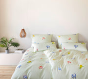 Mako Satin Bettwäsche Lovebirds mit Vogelmotiv – Lindgrün