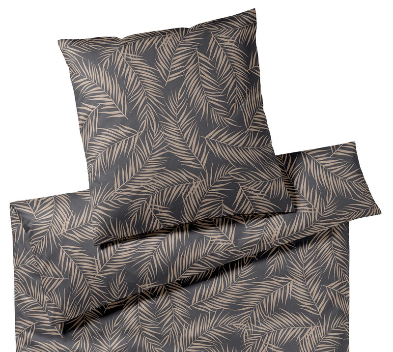 Mako Satin Bettwäsche Maison Leaves mit Palmblatt-Motiv – Basalt