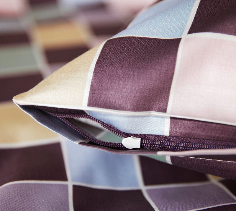 Mako Satin Bettwäsche Scrabble mit Schachbrett-Karo – Merlot