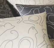Mako Satin Wende-Bettwäsche Cats mit Katzensilhouetten – Creme-Grau