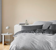 Mako Satin Wende-Bettwäsche Lined mit Streifen – Schwarz-Weiß