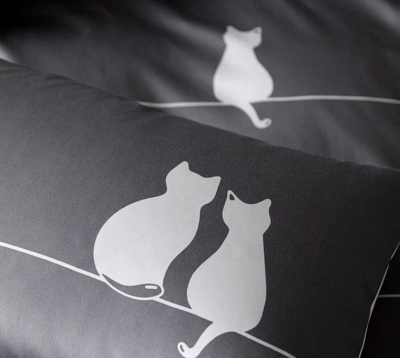 Mako Satin Wende-Bettwäsche You & Me mit Katzenmotiv – Anthrazit