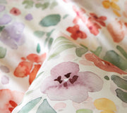 Seiden-Satin Bettwäsche Gentle mit Blüten-Allover – Weiß