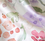 Seiden-Satin Bettwäsche Gentle mit Blüten-Allover – Weiß
