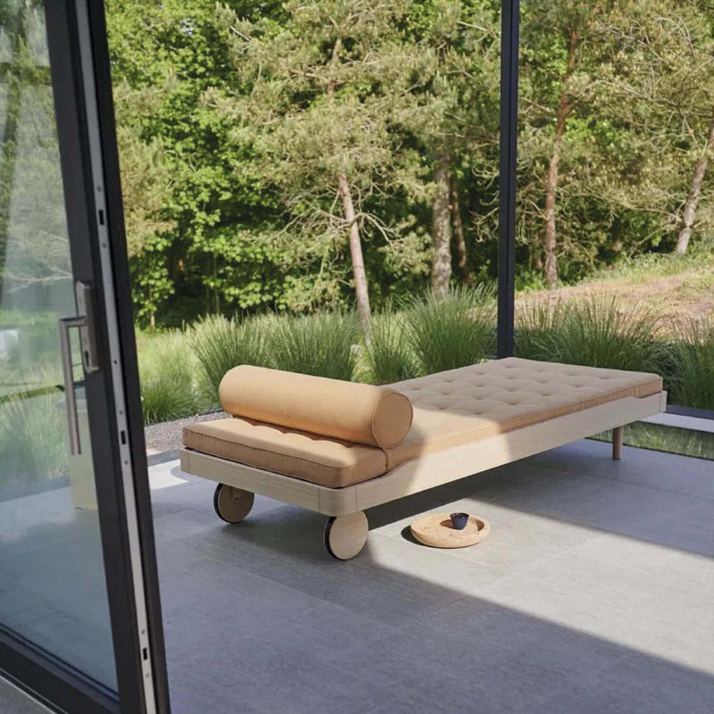 Noa Daybed